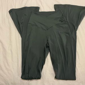 aerie offline crossover flare leggings